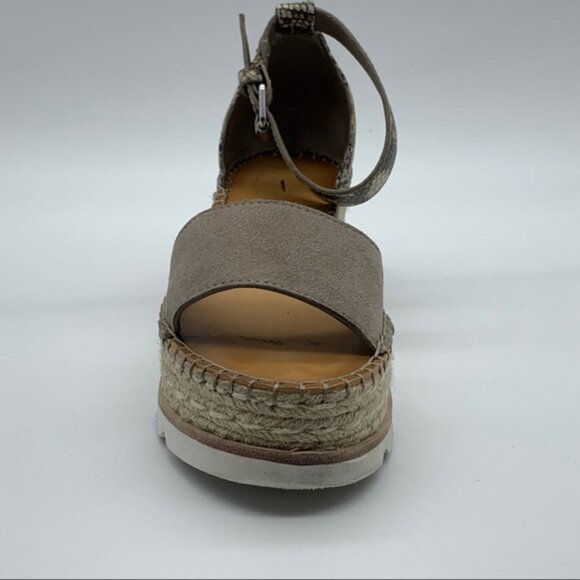 MAXSOLD Dolce Vita Women's Dolce Vita, Larita Sandal - Picture 3 of 13